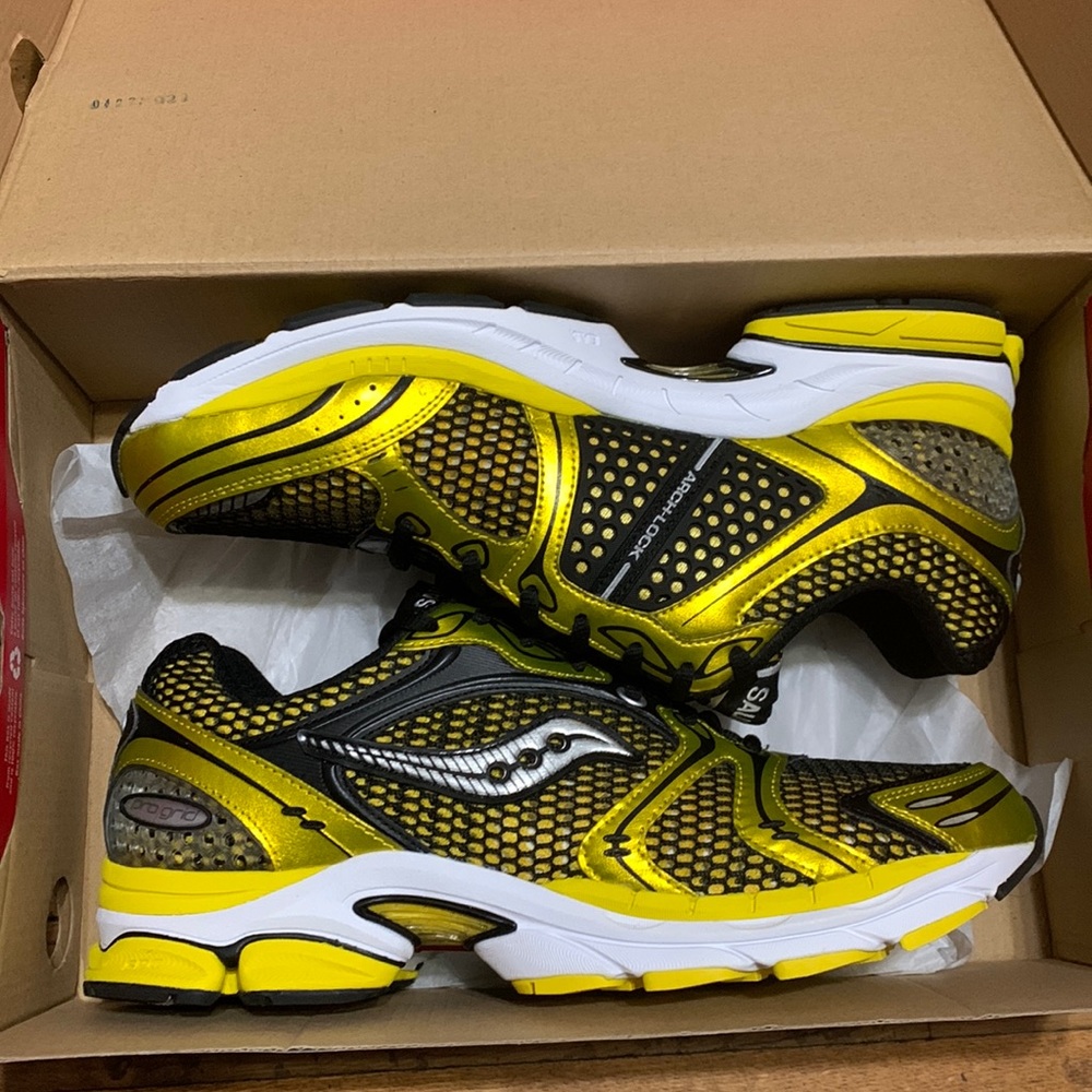 Saucony pro grid tiumph 4